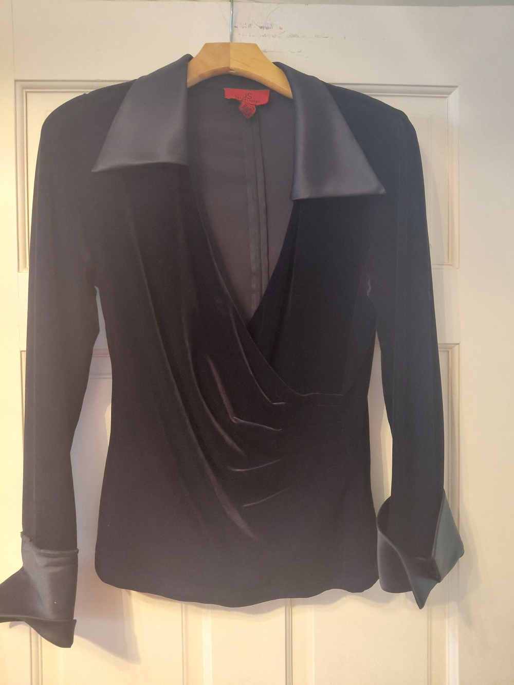 JS Collections Black Velvet Wrap Top with Satin Cuffs/Collar SZ L